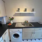 Two Bed Flat White Star Place